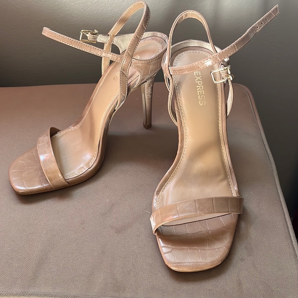 Express Size 7 Stilettos